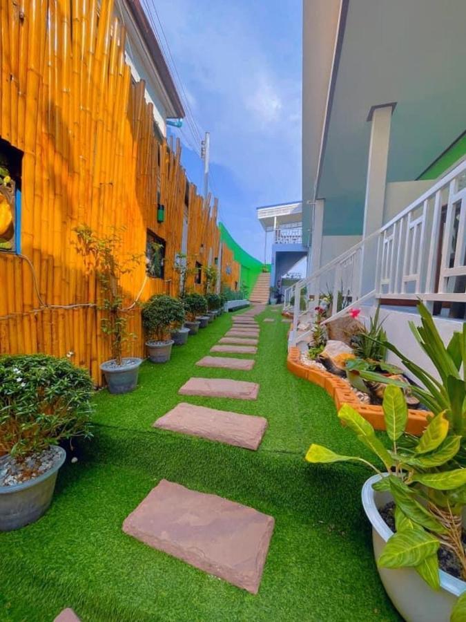 Baan Tipsukon Bed & Breakfast เกาะล้าน ภายนอก รูปภาพ